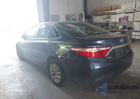 2015 Toyota Camry Le/Xle/Se/Xse из США, поврежденный, VIN 4T4BF1FK2FR503666